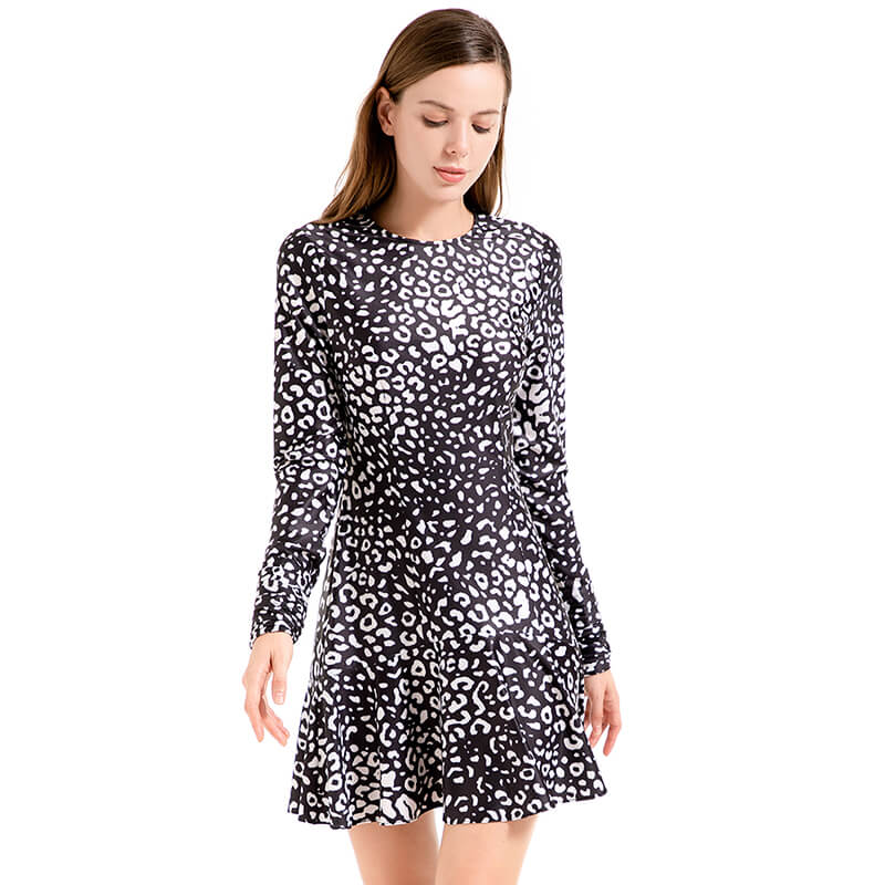 JJparty-D023 Women animal print round neck long sleeves flared mini day dress